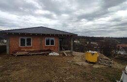 Casa pe un nivel, 130 mp utili, teren 800 mp, zona Oncea