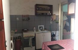 Casa de 66 de mp la curte comuna, ideala pentru investitie in zona Ultracentrala!