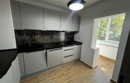 Apartament de 3 camere, decomandat, 76 mp, Central