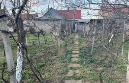 Casa cu 3 camere, 700mp, zona Episcopia Bihorului 