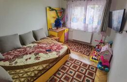 Apartament de 3 camere, decomandat, Rogerius