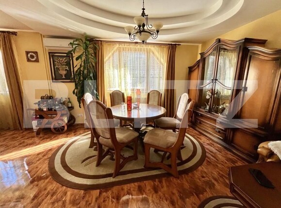 Casa de vânzare 4 camere Central - 149105CV | BLITZ Oradea | Poza1