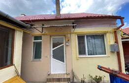 Casa 2 camere, 42 mp, zona Centrala