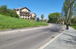 Teren 447mp, Rontau