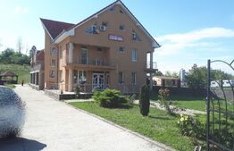 Ocazie!Pensiune Baile 1 Mai,vizavi de Complex Venus,suprafata construita 1677 mp