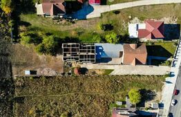 Ocazie!Pensiune Baile 1 Mai,vizavi de Complex Venus,suprafata construita 1677 mp