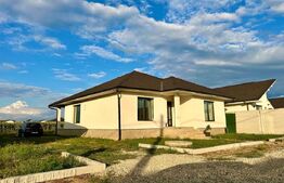 Casă 3 cam + living 110 mp mobilată utilată în Sântandrei