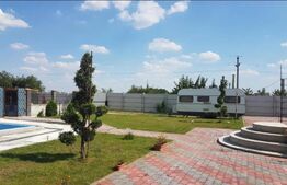 Pensiune în apropriere de Centura Oradea, 360 mp utili, 2600 mp teren