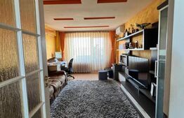 Anunț de Vânzare: Apartament Spațios cu 4 Camere