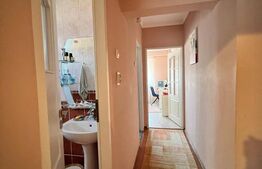 Anunț de Vânzare: Apartament Spațios cu 4 Camere