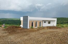 Casă nouă mediteraneană pasivă 3 camere, 105 mp utili, teren 630 mp, drum privat