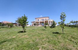 Casa superba in stil american, view asupra intregului oras, zona Paleu