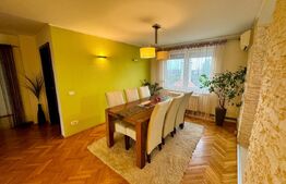 Apartament de 3 camere , zona centrala