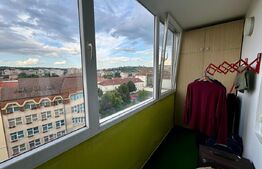 Apartament de 3 camere , zona centrala