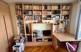 Apartament de 3 camere , zona centrala