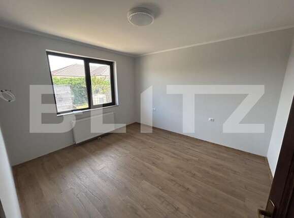 Casa de vânzare 4 camere Calea Aradului - 152718CV | BLITZ Oradea | Poza9