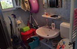 Apartament 3 camere, 56 mp, zona Decebal