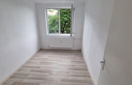 Apartament cu 3 camere, 39mp, zona Valenta 