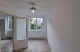 Apartament cu 3 camere, 39mp, zona Valenta 