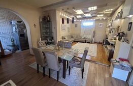 Casă ultracentrală 4 camere în Oradea