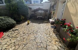 Casă ultracentrală 4 camere în Oradea