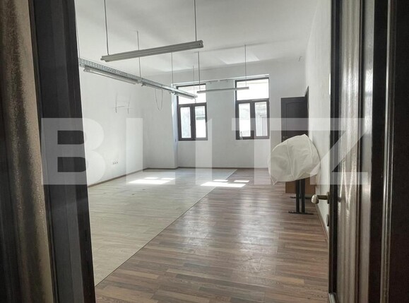 Spațiu birouri de închiriat Central - 154698SIB | BLITZ Oradea | Poza3