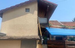 Casa de vânzare în zonă centrală - curte comună, suprafață utilă de 90 mp