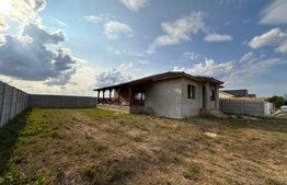 Casa de vanzare,Placa de beton