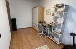 Apartament, 3 camere, zona Aluminei