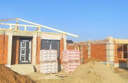 Super oferta, casa la cheie, la intrare in Santandrei in spate la Mega Images