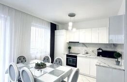 Apartament 3 camere ,Prima Universitatii, etaj 1, parcare