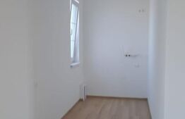 Casa semifinisata cu 4 camere, 135 mp utili, 500 mp teren