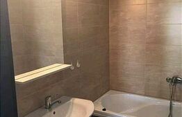 Apartament cu 3 camere de vanzare in Prima Stefan cel Mare 