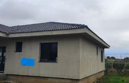 Casa semifinisata cu gard imprejmuitor in Livada de Bihor, la 8 km de Oradea 