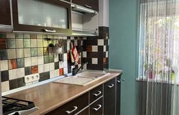 Anunț Vânzare Apartament 3 Camere Decomandat - Zona Rogerius etaj 2