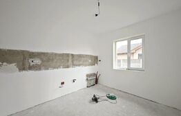 Casa  la alb la Santandrei