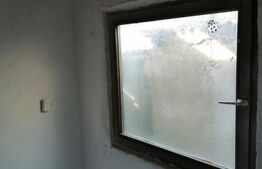 Casa de 2 camere curte proprie zona Gutenberg