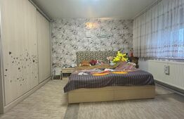 Casa tip duplex cu doua unitati locative si terasa acoperita 