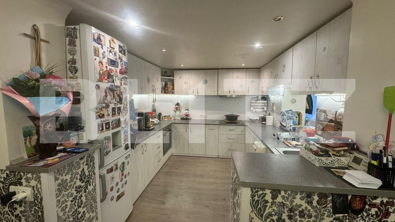 Casa de vânzare 8 camere Central - 161825CV | BLITZ Oradea | Poza11