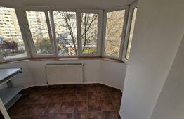 Apartament cu 4 camere, 98 mp, zona-Nufarul