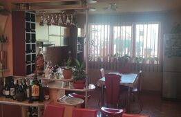 Casa cu 6 camere, 294 mp, zona-Nufarul