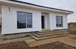 Casă nouă de vânzare în Santandrei – Spațiu generos