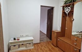 Apartament de vânzare, cu 3 camere, pe Bulevardul Dacia 