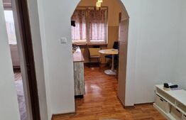 Apartament de vânzare, cu 3 camere, pe Bulevardul Dacia 