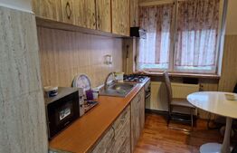 Apartament de vânzare, cu 3 camere, pe Bulevardul Dacia 