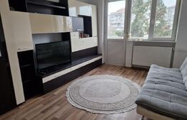 Apartament de vânzare, cu 3 camere, pe Bulevardul Dacia 