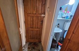 Garsoniera, 12 mp, zona Ronald Regen