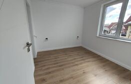 Apartament modern pe două niveluri în Sânmartin loc de parcare/gradina incluse!