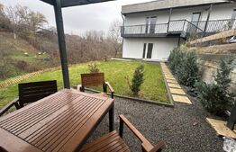 Casa de vanzare cu 7 camere, 260 mp, zona Aquapark Nymphaea