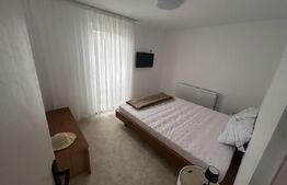 Casa de vanzare cu 7 camere, 260 mp, zona Aquapark Nymphaea